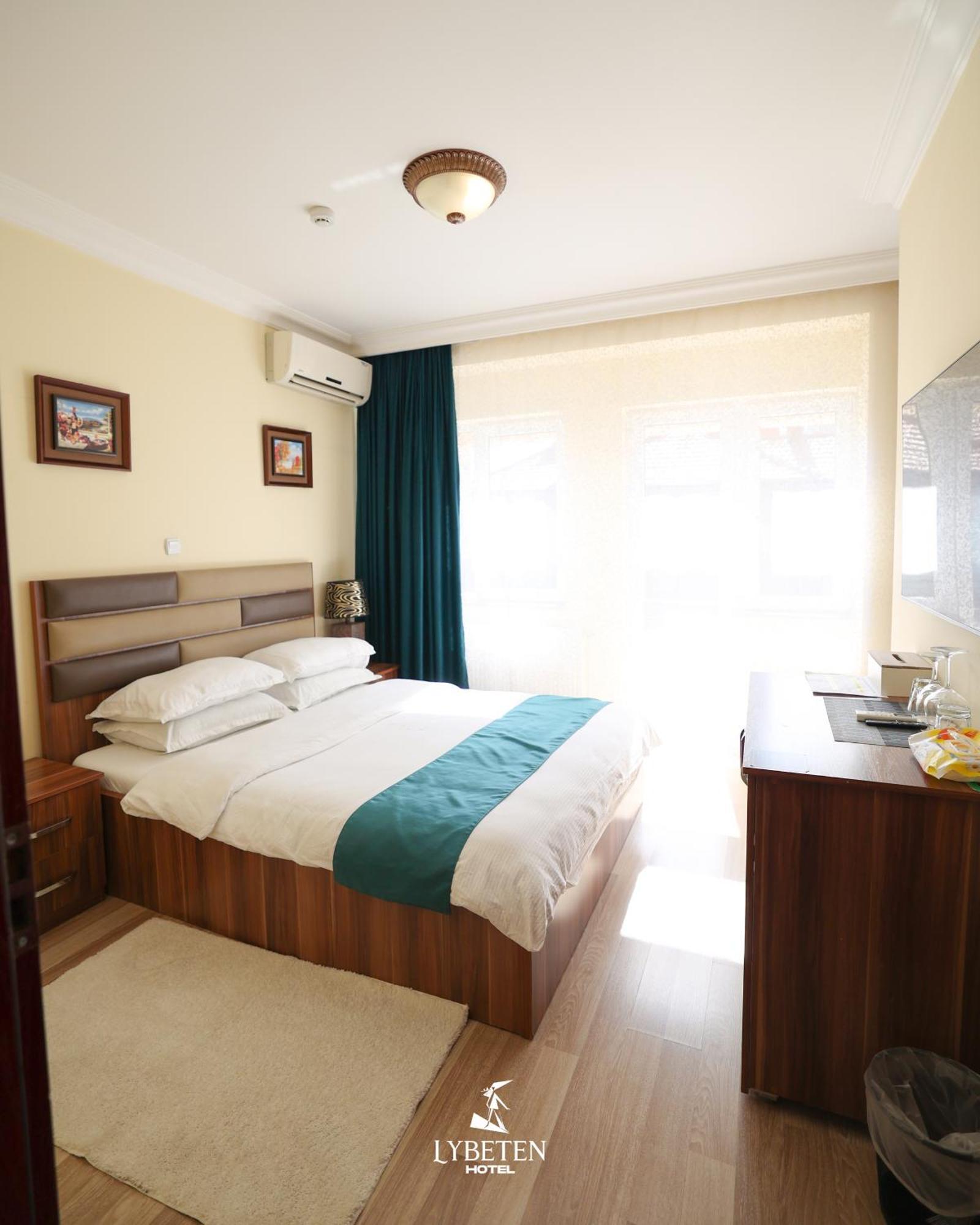 Hotel Lybeten Φεριζάι Εξωτερικό φωτογραφία