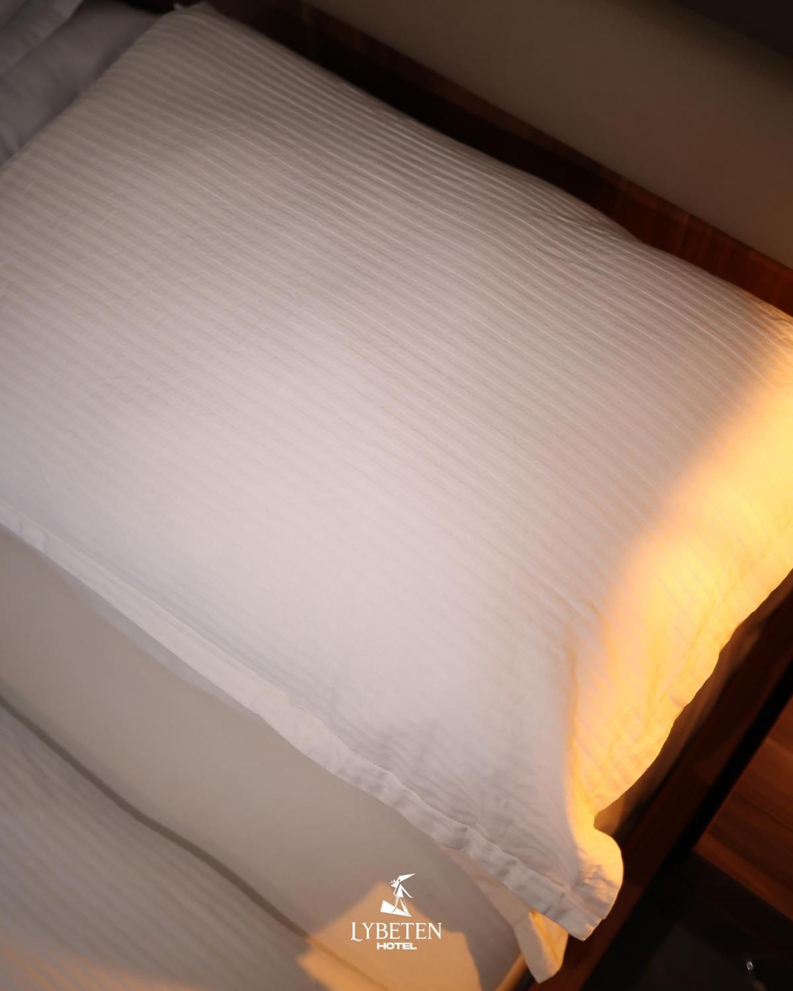 Hotel Lybeten Φεριζάι Εξωτερικό φωτογραφία
