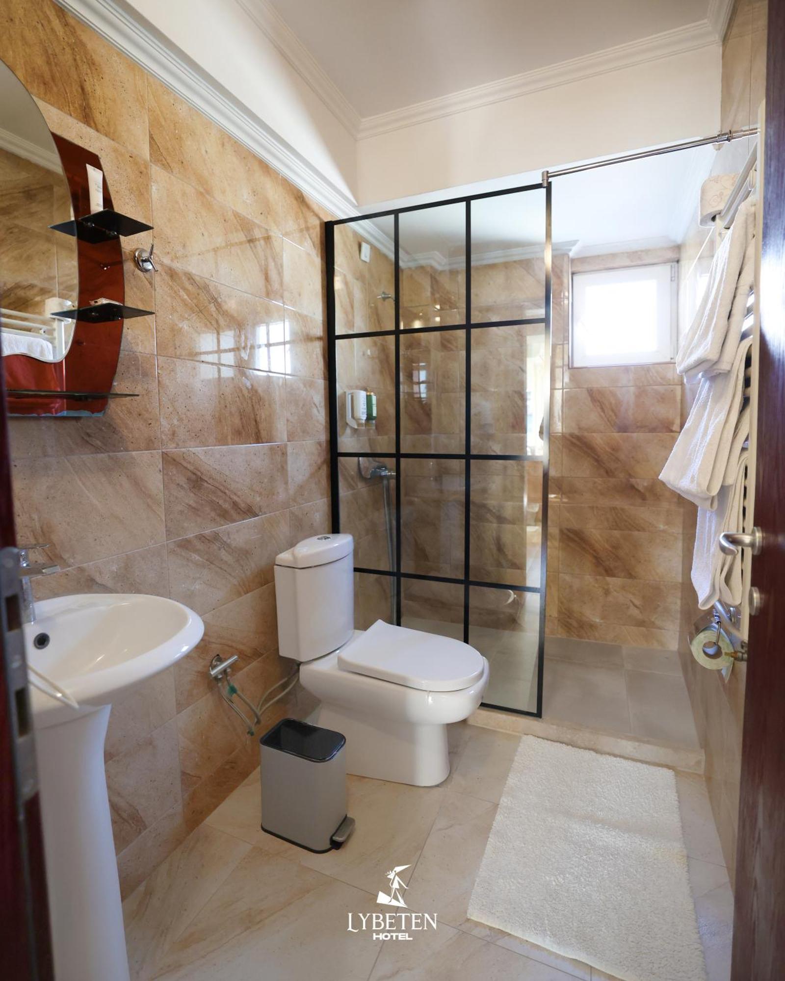Hotel Lybeten Φεριζάι Εξωτερικό φωτογραφία