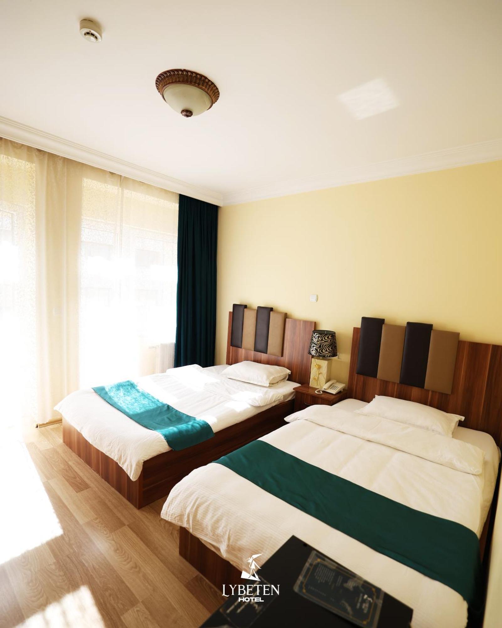 Hotel Lybeten Φεριζάι Εξωτερικό φωτογραφία