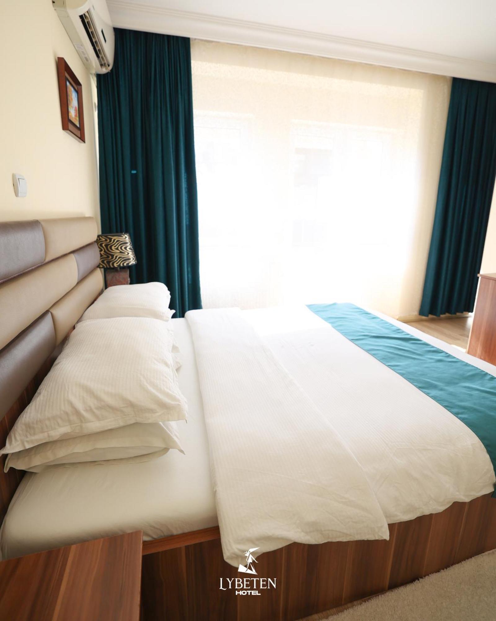 Hotel Lybeten Φεριζάι Εξωτερικό φωτογραφία